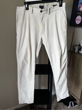 J. Crew Men’s Cream Chino Pants